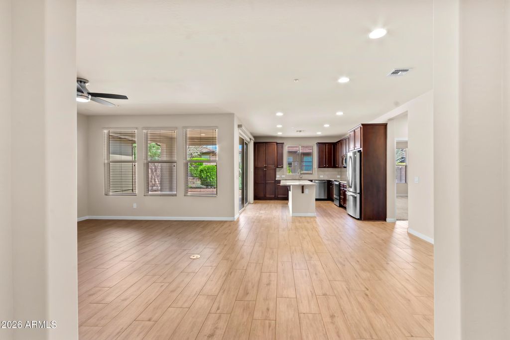 Image 6 of property listing at 13224 W STEED RIDGE Road, Peoria, AZ 85383