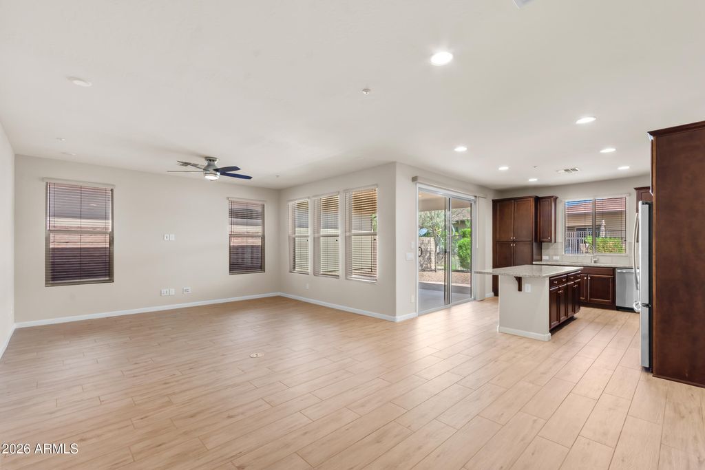 Image 7 of property listing at 13224 W STEED RIDGE Road, Peoria, AZ 85383
