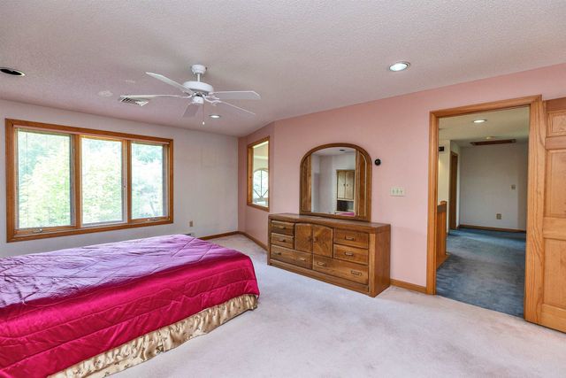 8 Longview Drive, Bow, NH 03304