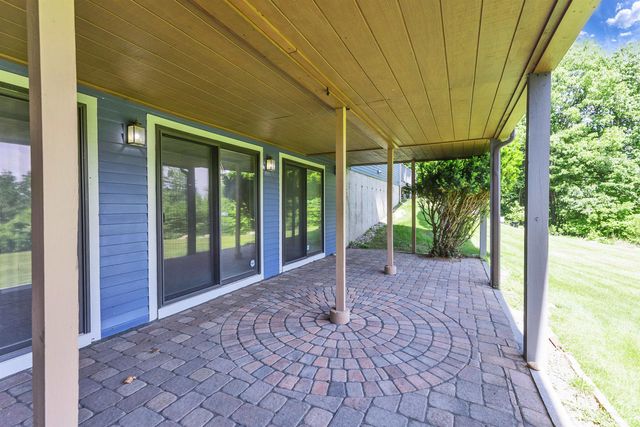 8 Longview Drive, Bow, NH 03304