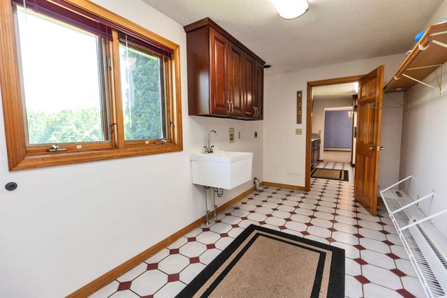 8 Longview Drive, Bow, NH 03304