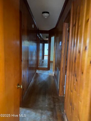 425 W New Jersey Avenue, Southern Pines, NC 28387