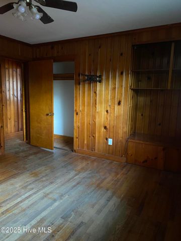 425 W New Jersey Avenue, Southern Pines, NC 28387