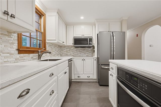 245 Albee Road, Uxbridge, MA 01569