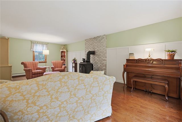 245 Albee Road, Uxbridge, MA 01569