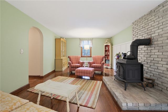 245 Albee Road, Uxbridge, MA 01569
