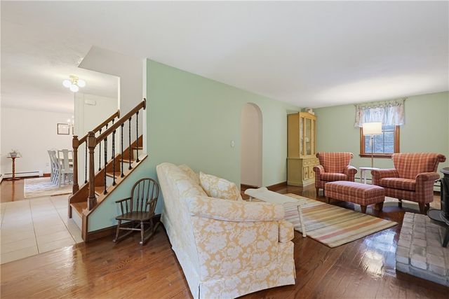 245 Albee Road, Uxbridge, MA 01569