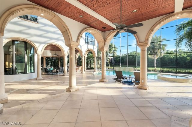 1450 Gulfstar DR S, Naples, FL 34112