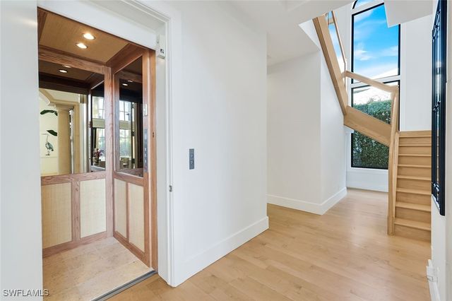 1450 Gulfstar DR S, Naples, FL 34112