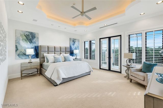 1450 Gulfstar DR S, Naples, FL 34112