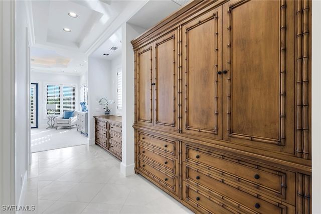 1450 Gulfstar DR S, Naples, FL 34112