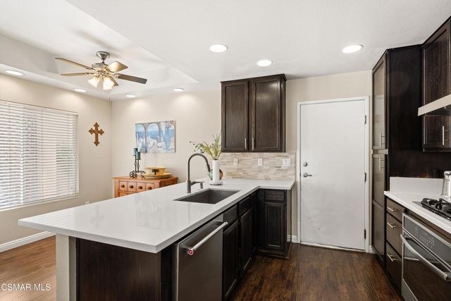 510 Sonata Way B, Simi Valley, CA 93065