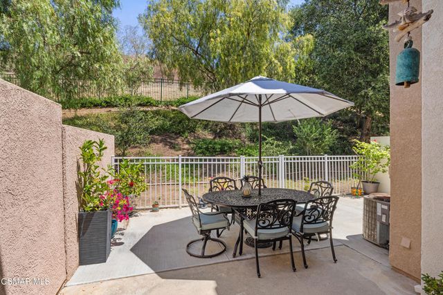510 Sonata Way B, Simi Valley, CA 93065