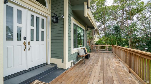 723 Alice St, Novato, CA 94945