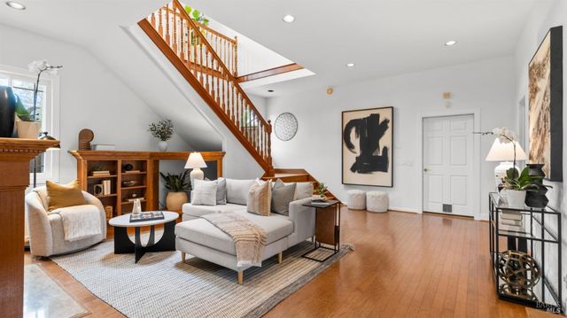 723 Alice St, Novato, CA 94945