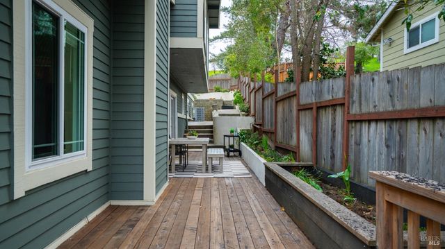 723 Alice St, Novato, CA 94945