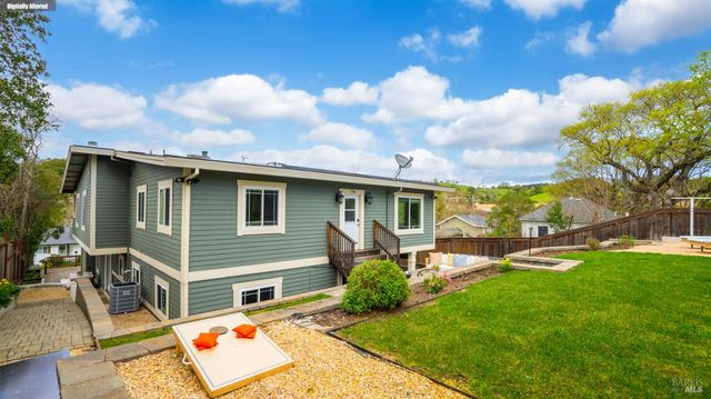 723 Alice St, Novato, CA 94945