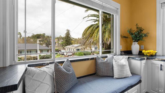 723 Alice St, Novato, CA 94945