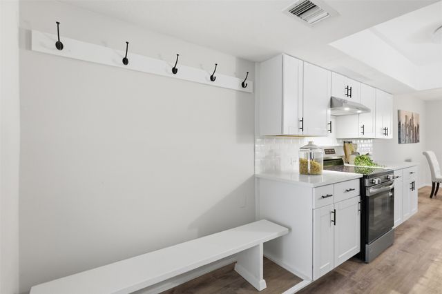 1809 N Macarthur Boulevard, Irving, TX 75061