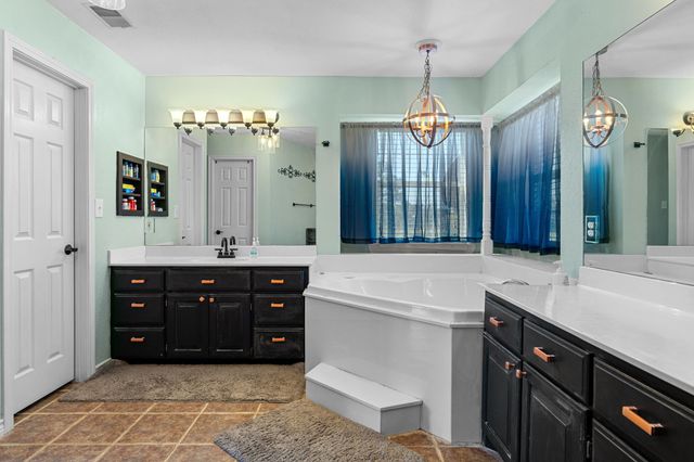 300 VZ County Road 4718, Murchison, TX 75778