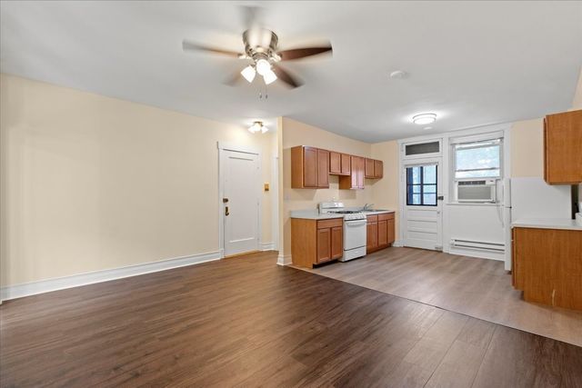 2516 N Lincoln Avenue 3, Chicago, IL 60614