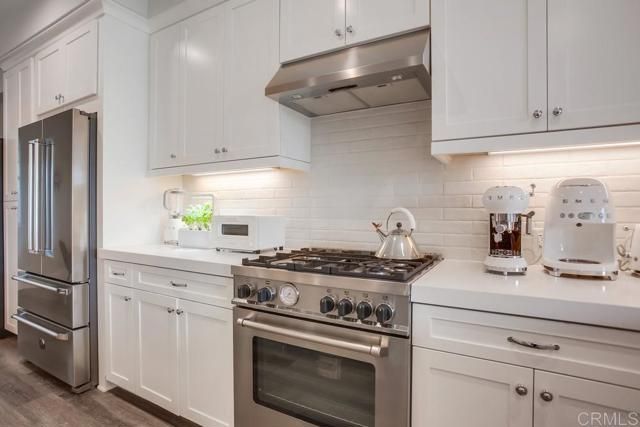 725 Grand Avenue, Carlsbad, CA 92008