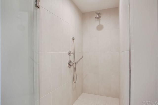 725 Grand Avenue, Carlsbad, CA 92008