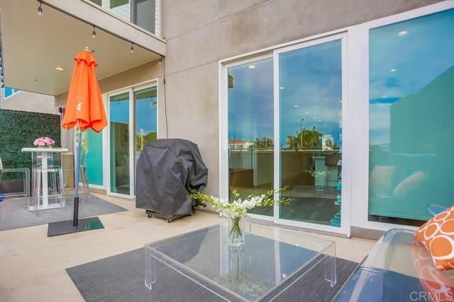 725 Grand Avenue, Carlsbad, CA 92008