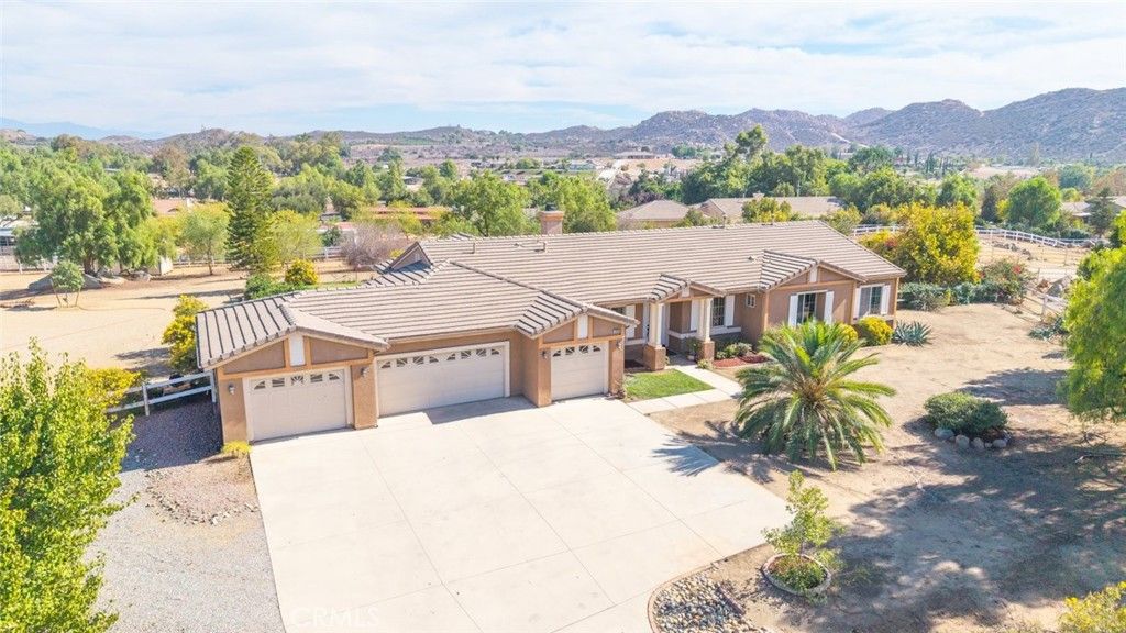 17920 Pony Butte Court, Perris, CA 92570