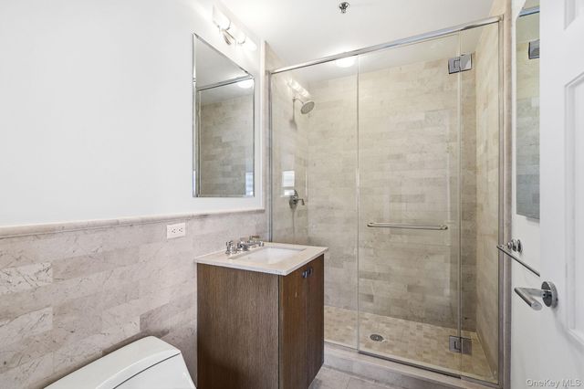 1 Renaissance Square 11G, White Plains, NY 10601