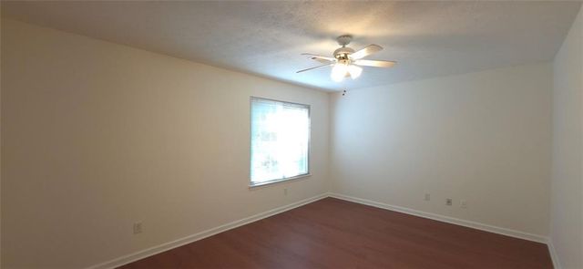 190 Barrington Drive Drive E, Roswell, GA 30076
