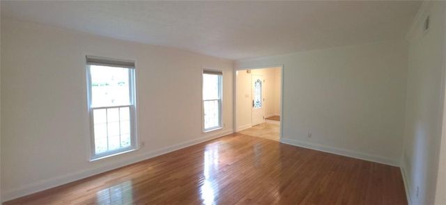 190 Barrington Drive Drive E, Roswell, GA 30076
