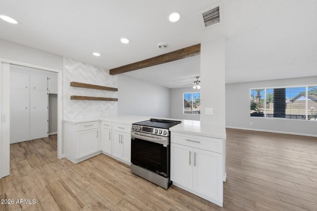 9603 W PURDUE Avenue, Peoria, AZ 85345