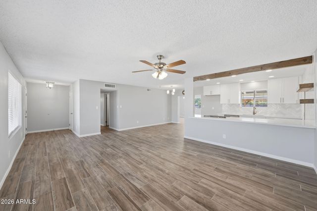 9603 W PURDUE Avenue, Peoria, AZ 85345