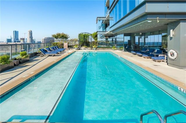 3630 Peachtree Road NE 2204, Atlanta, GA 30326