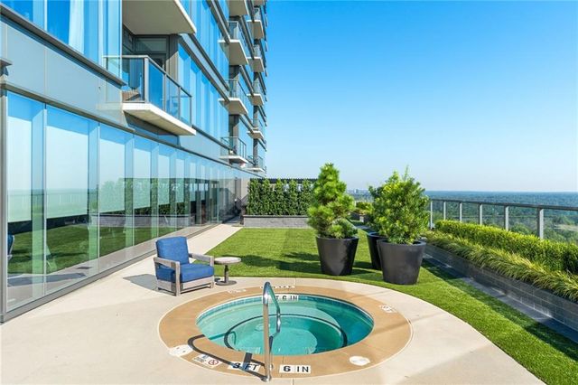 3630 Peachtree Road NE 2204, Atlanta, GA 30326