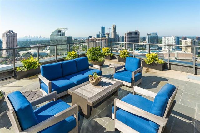 3630 Peachtree Road NE 2204, Atlanta, GA 30326
