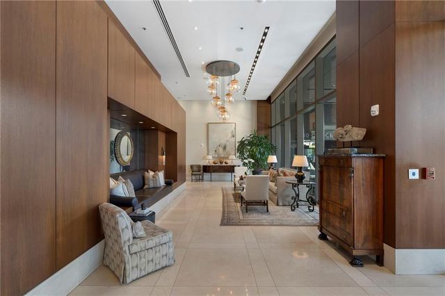 3630 Peachtree Road NE 2204, Atlanta, GA 30326