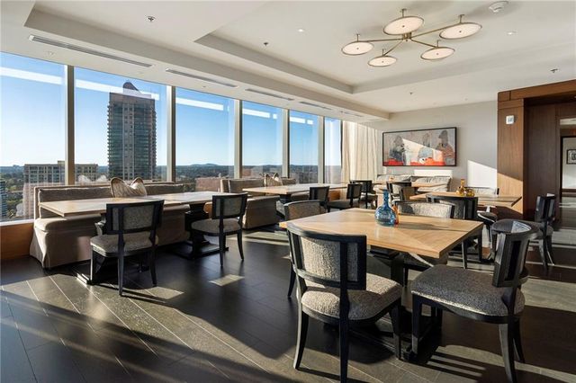 3630 Peachtree Road NE 2204, Atlanta, GA 30326
