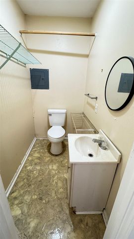 116 W Mahan Street, Richwood, TX 77531