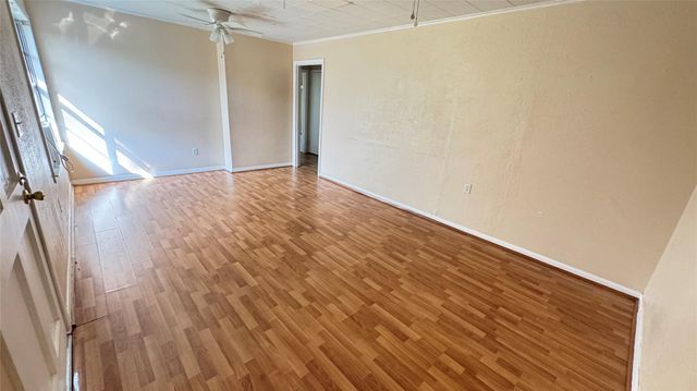 116 W Mahan Street, Richwood, TX 77531