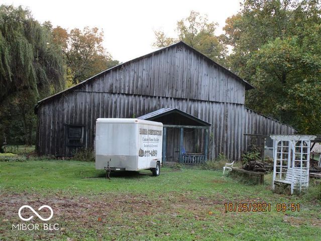 7660 W Us Highway 50, North Vernon, IN 47265