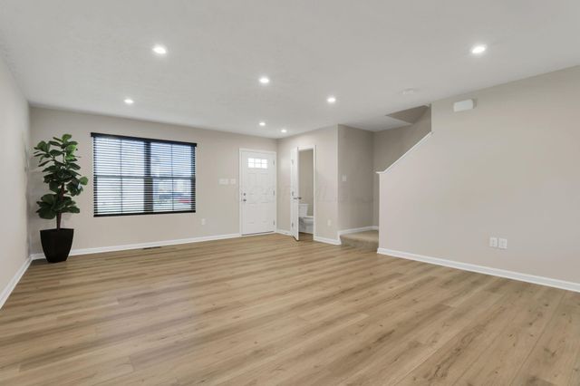 224 Mackinac Drive, Springfield, OH 45505