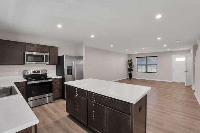 224 Mackinac Drive, Springfield, OH 45505