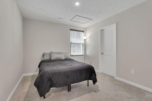 224 Mackinac Drive, Springfield, OH 45505