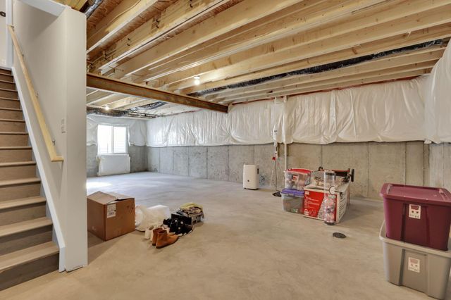 224 Mackinac Drive, Springfield, OH 45505