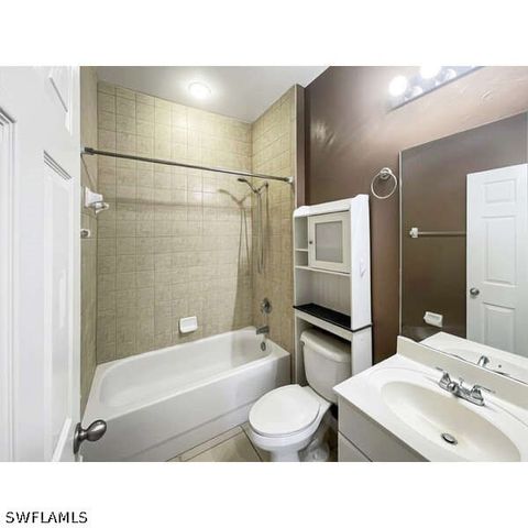 1252 Delores ST E, Lehigh Acres, FL 33974