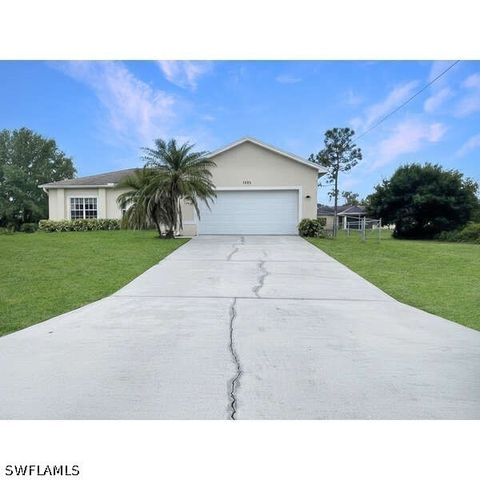 1252 Delores ST E, Lehigh Acres, FL 33974