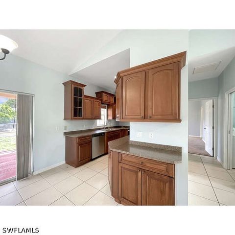 1252 Delores ST E, Lehigh Acres, FL 33974