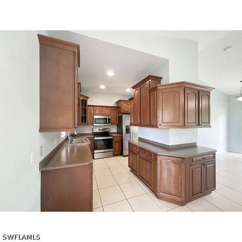 1252 Delores ST E, Lehigh Acres, FL 33974